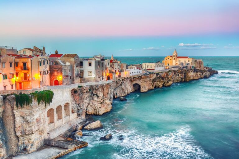 Quali sono le abitazioni più caratteristiche dove alloggiare in Puglia?